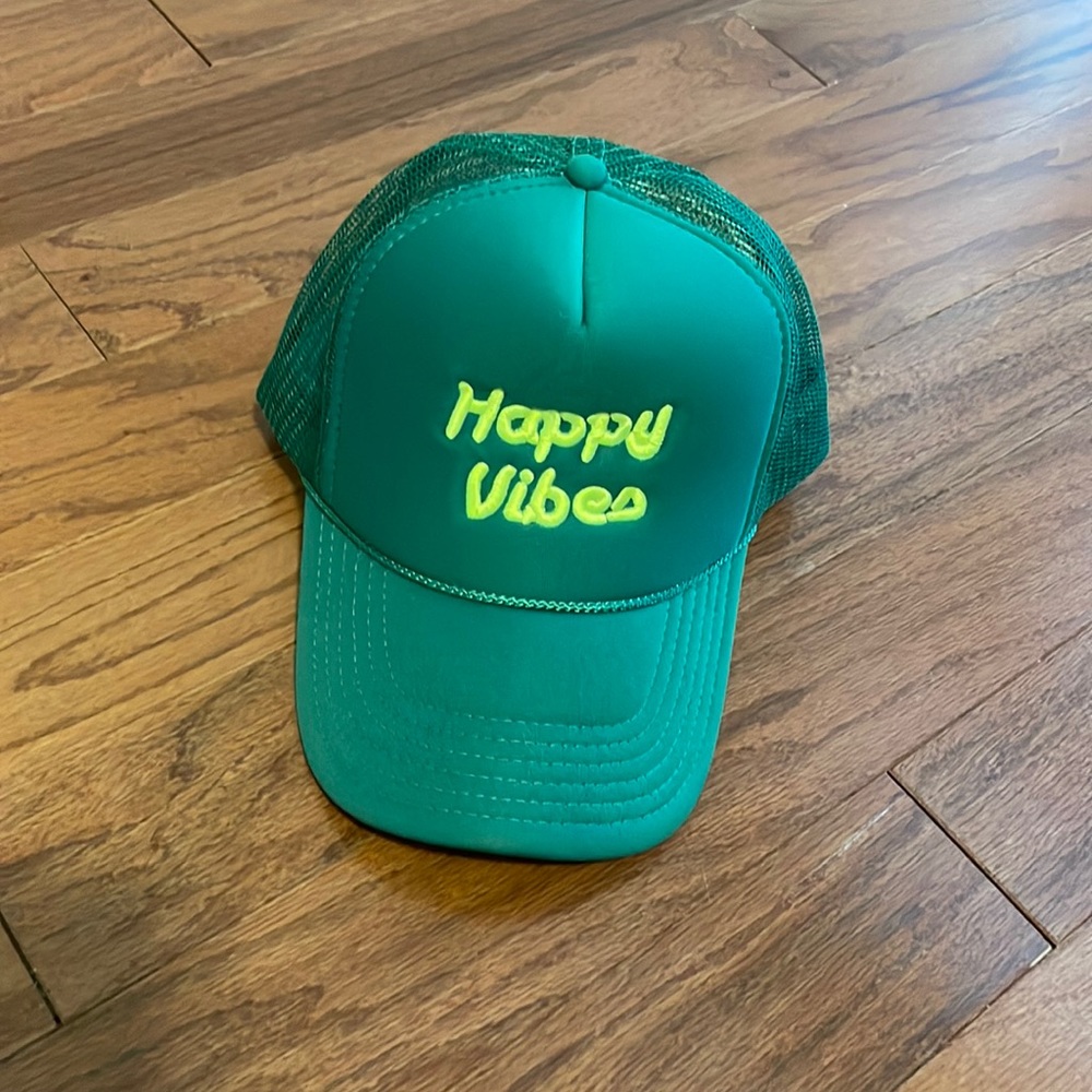 Trucker hat